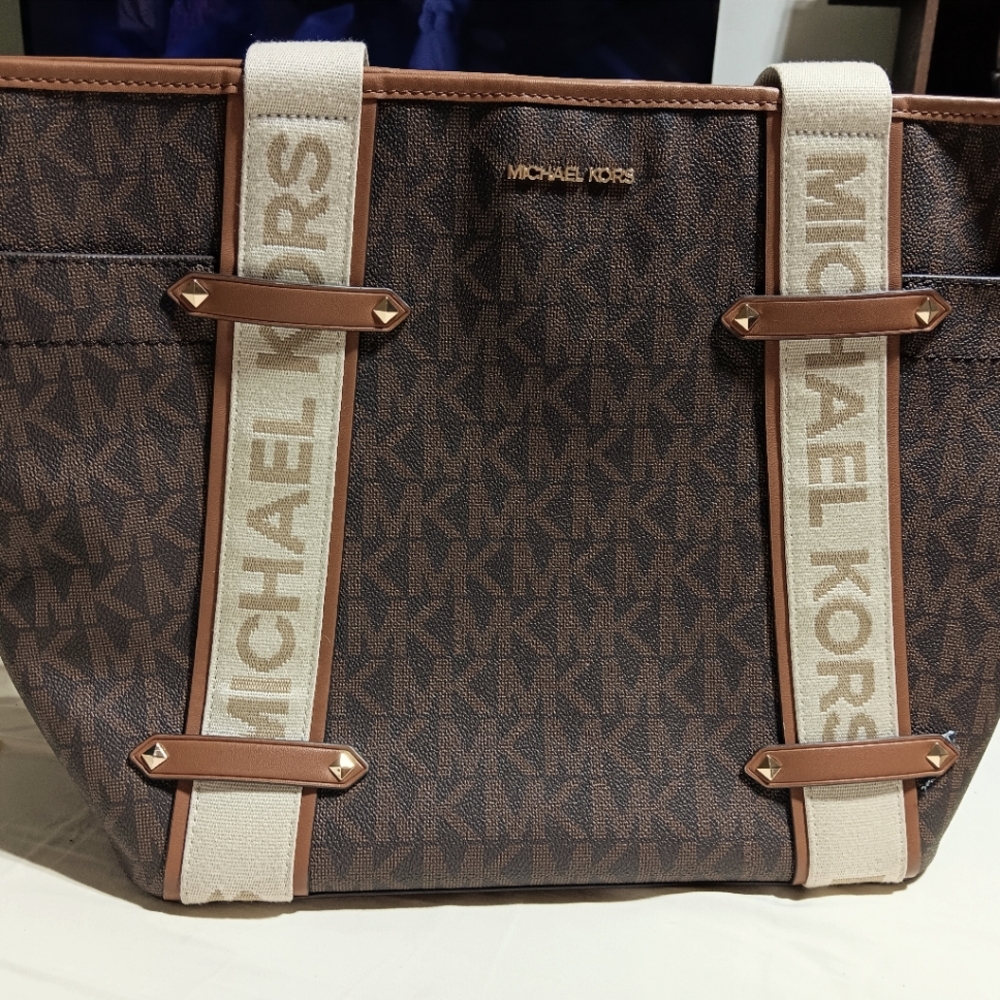 Nwt Michael Kors purse/bag